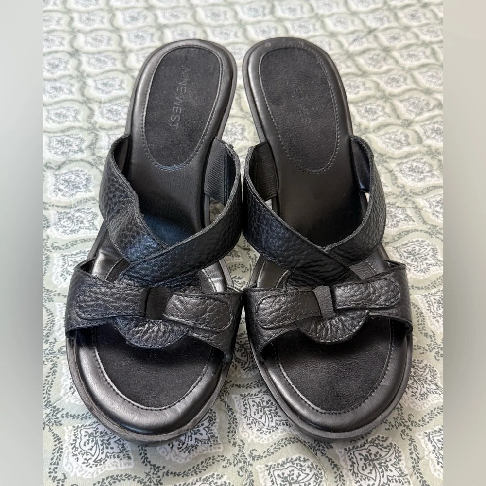 Nine West Women's Black Wedge Heels‎ Strappy Leather Women’s Size 7.5 Vintage